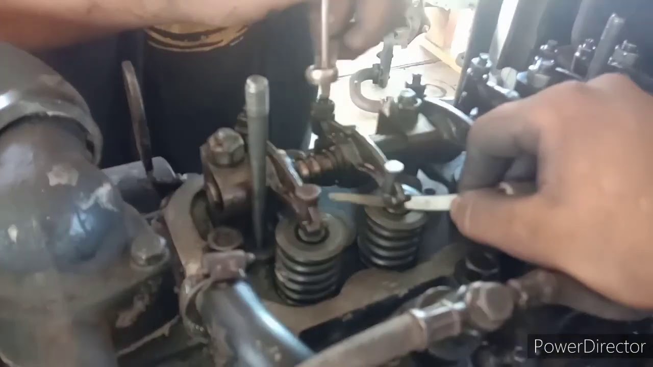 How to adjust valve clearances 3 cylinder.
