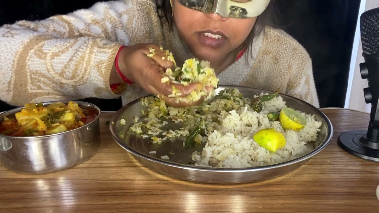 Indian thali MUKBANG | aalu gobhi | mulli bhujia | sitafal kachimbar | Let’s eat with me SM