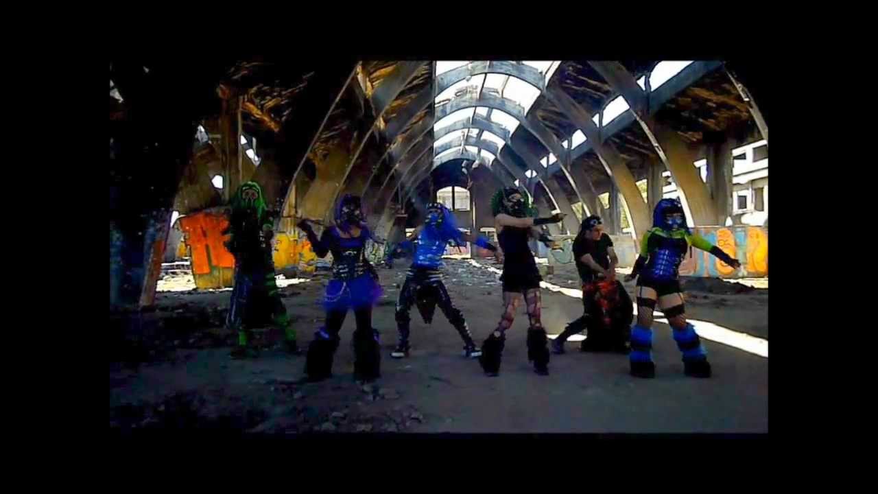 Cyborg Predator Dance - Maestranza Industrial Dance Apocaliptica