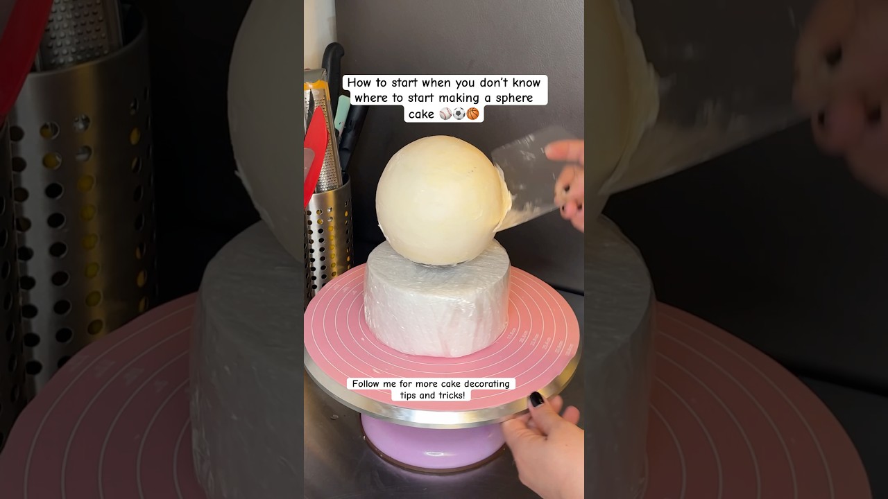 How to make a 3D Ball Cake : East hack for beginners! #3Dcake #cakedecorating #viralcakevideo #short