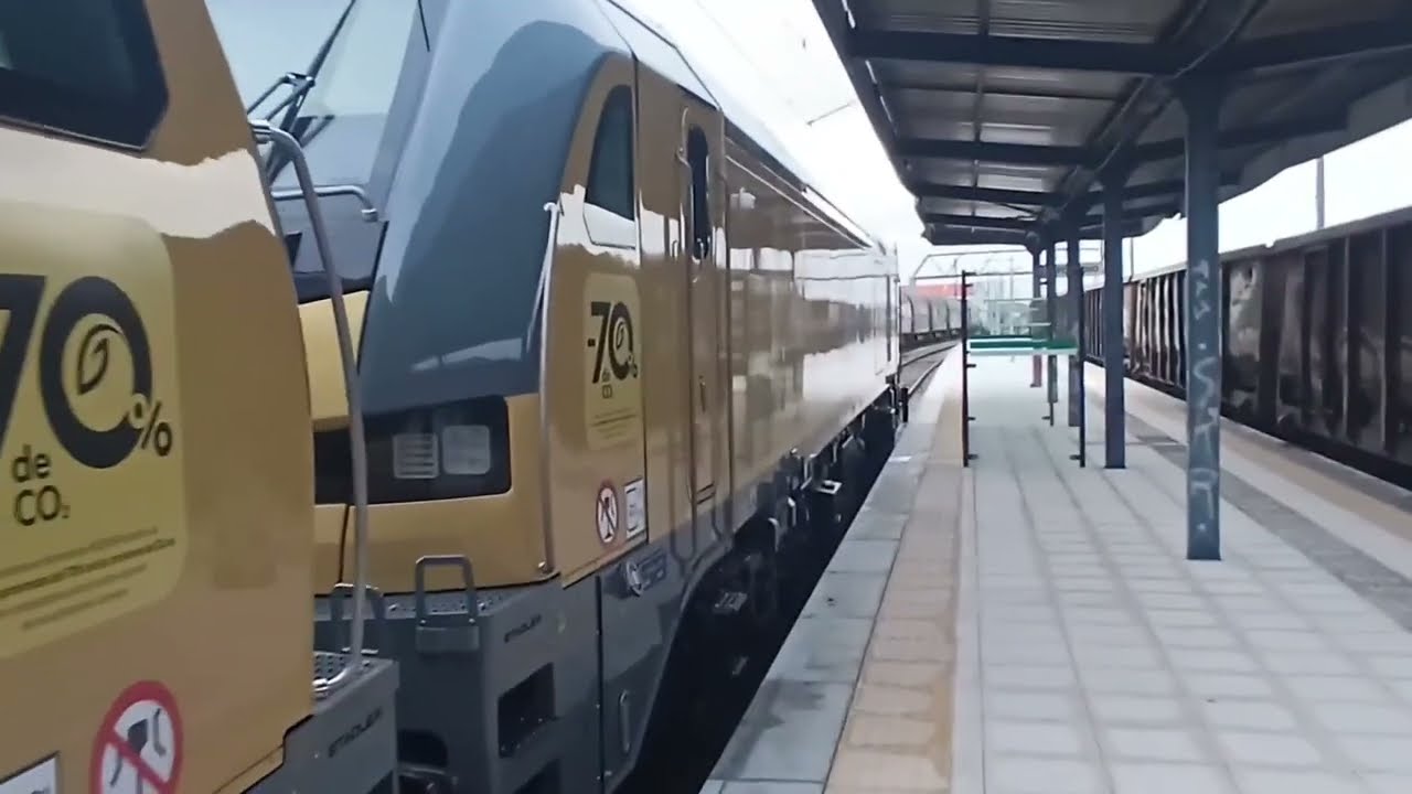 Locomotivas Stadler 6 256 em Vilar Formoso - 03jan24
