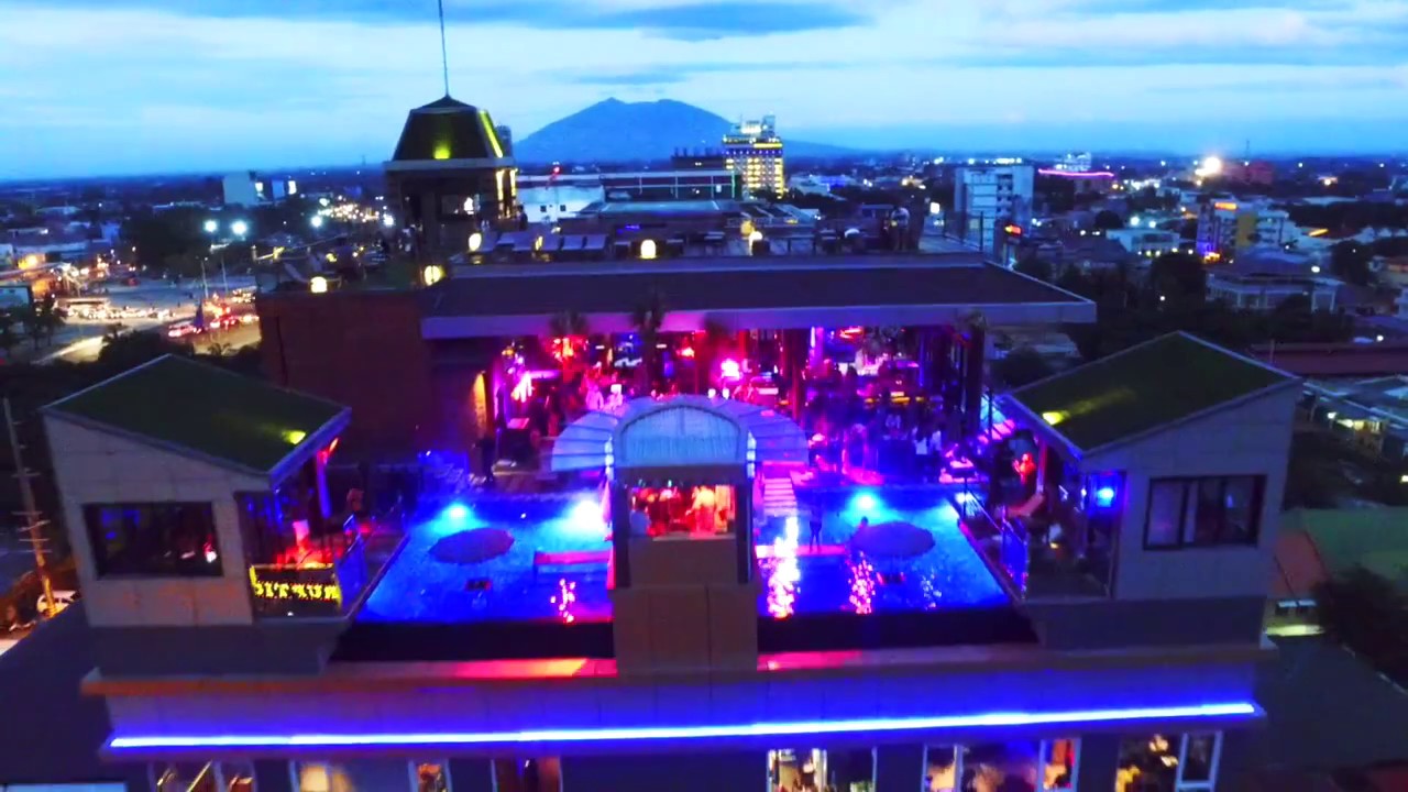 Aqua Beach Club - The ONLY daytime (and nighttime) luxury pool club in Asia