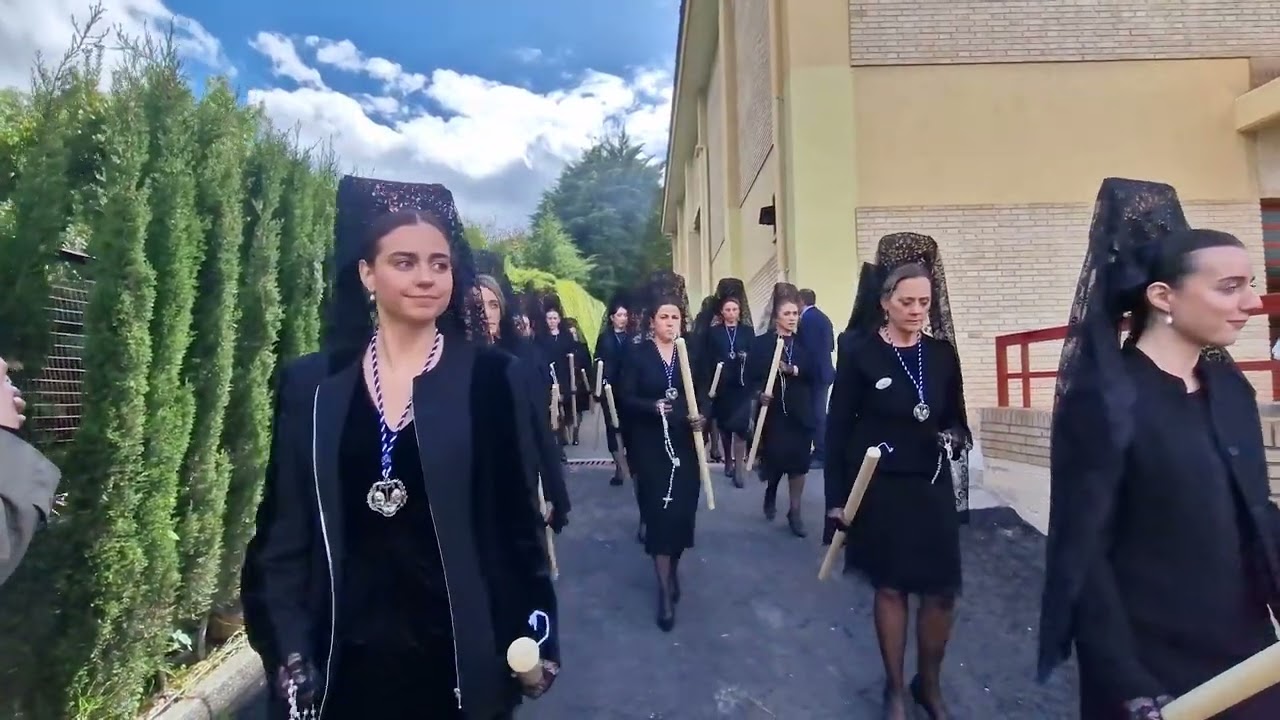 SEMANA SANTA 2025: Hermandad Misionera Divino Maestro: Emoción y fe en su estación de penitencia
