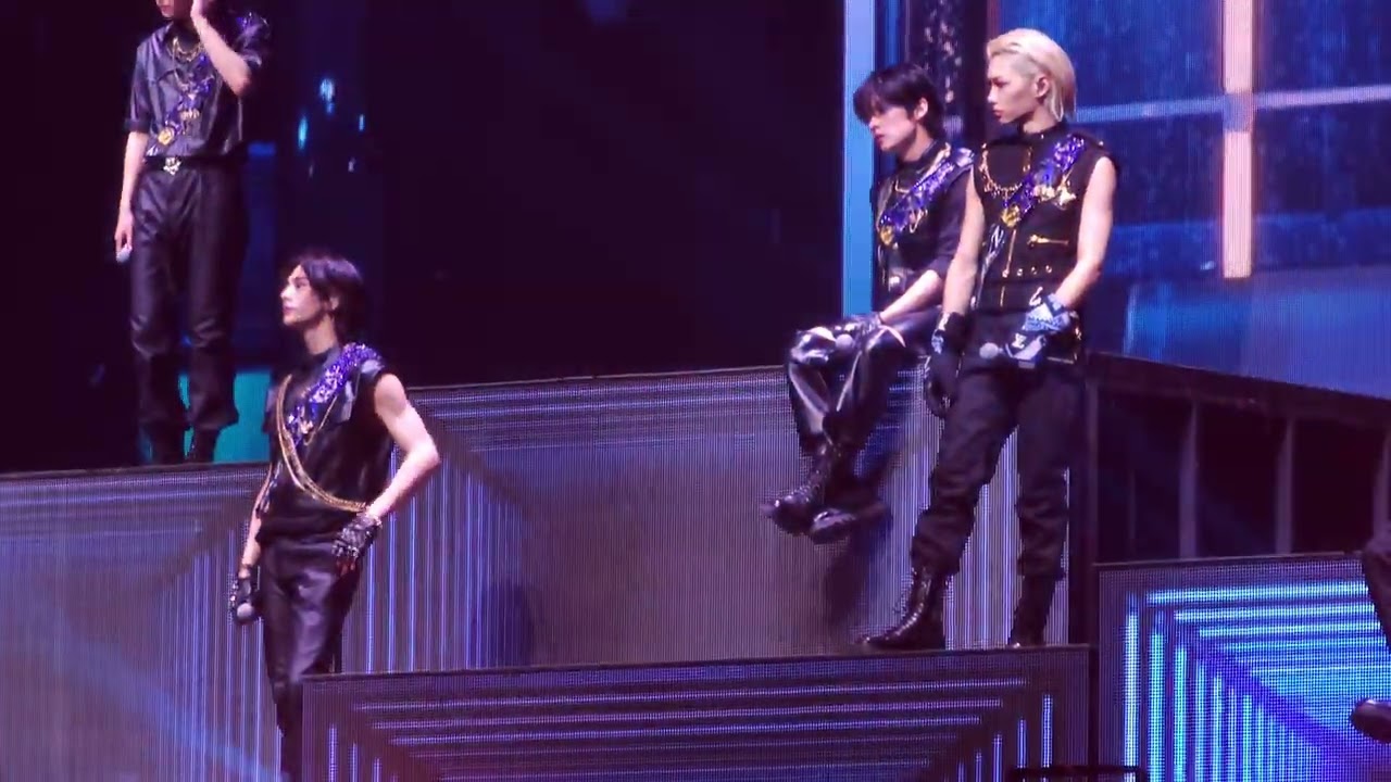 231021 5-STAR Dome Tour 2023 Seoul Special (UNVEIL 13) Straykids - Leave 현진 (댄스라차) fancam