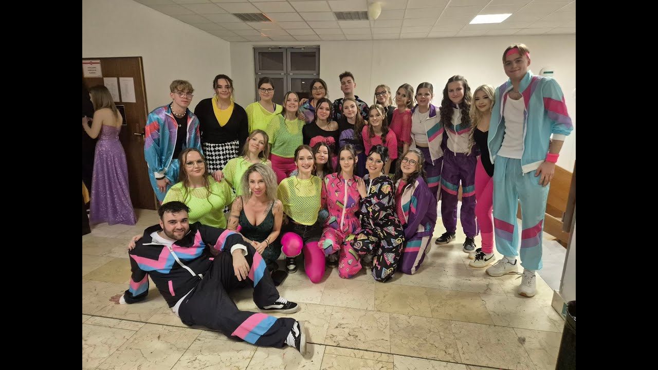 Slavnostní zahájení plesu 4.A MOZA Rakovník