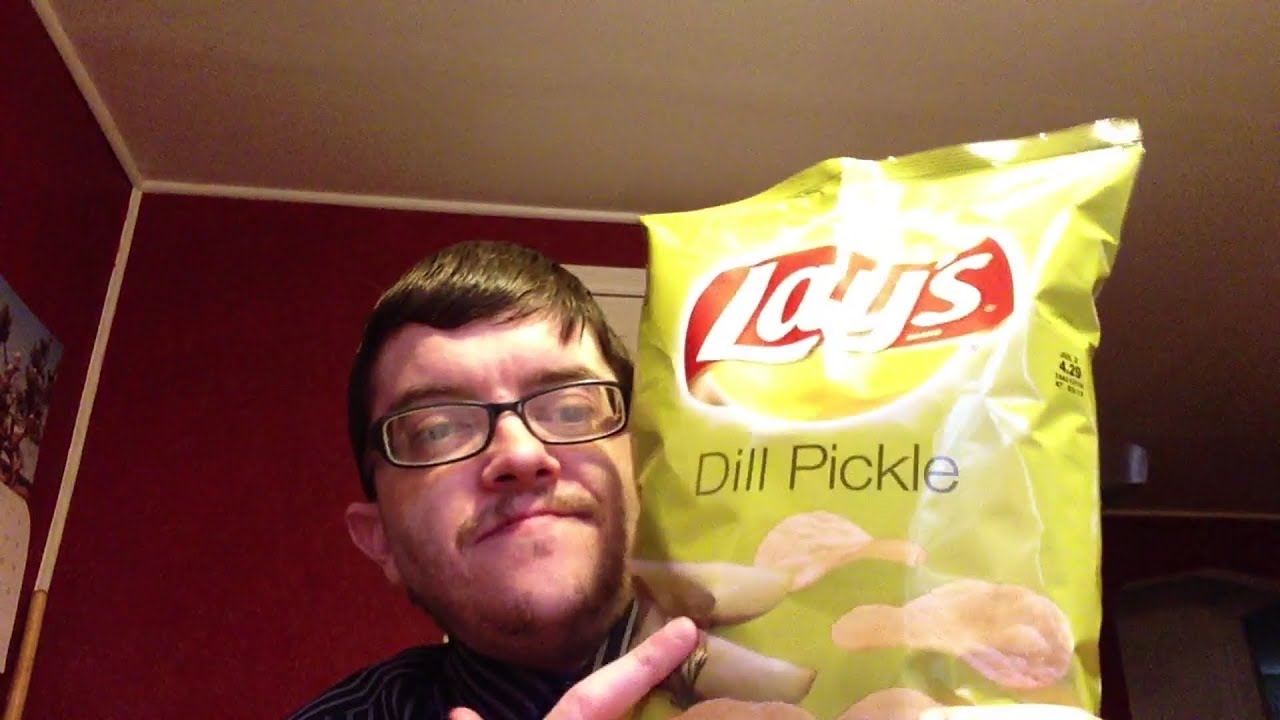 Review: LAY'S Dill Pickle Flavored Potato Chips