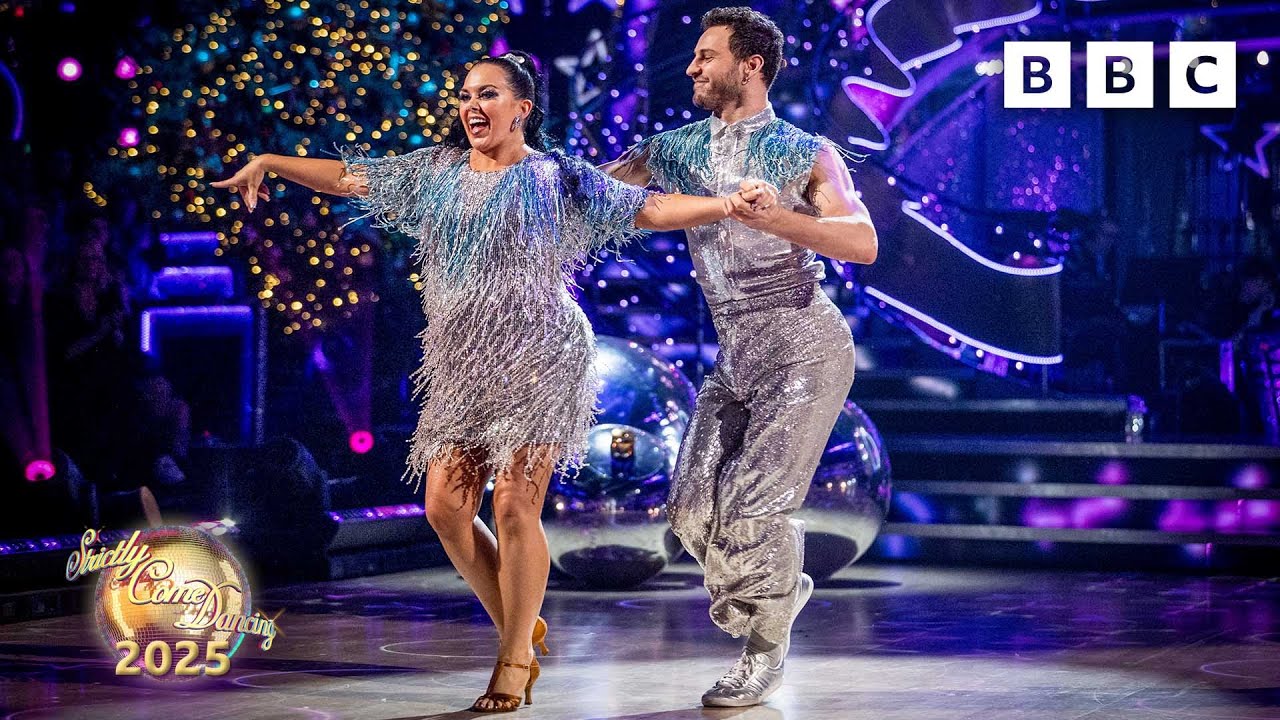 Scarlett Moffatt & Vito Coppola Cha Cha to DJ Play a Christmas Song by Cher ✨ BBC Strictly 2025