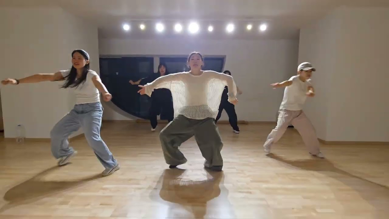 HIPHOP DANCE CLASS 