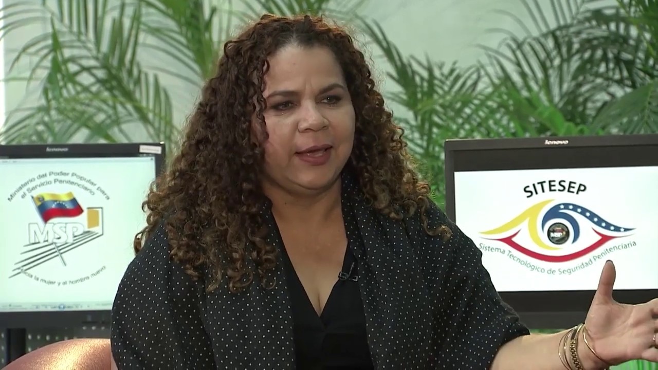 TVES. Iris Varela, Ministra del Servicio Penitenciario, con Rodolfo Vilchez en Desenlaces. Venezuela