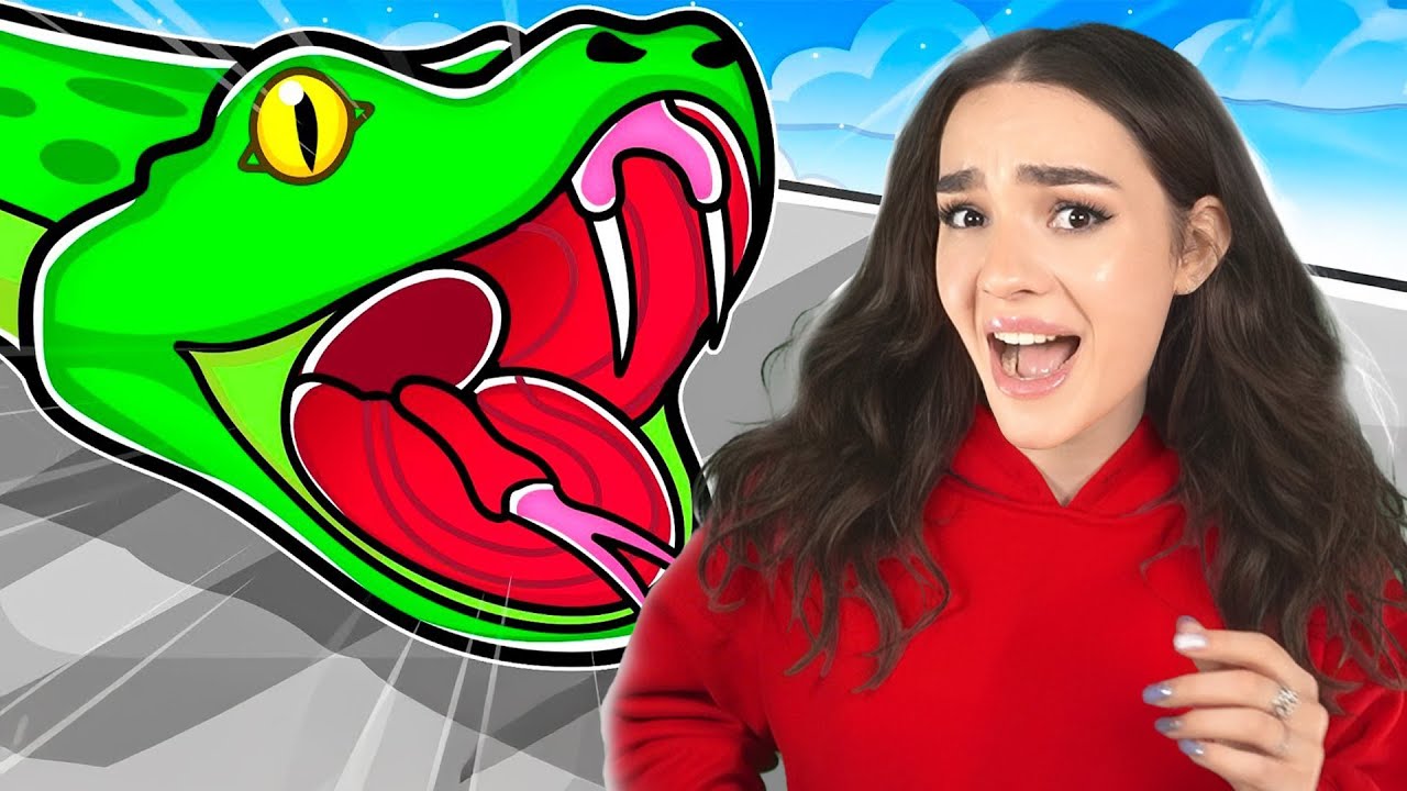 Sunt URMARITA de un Şarpe GIGANTIC in Roblox! *obby*