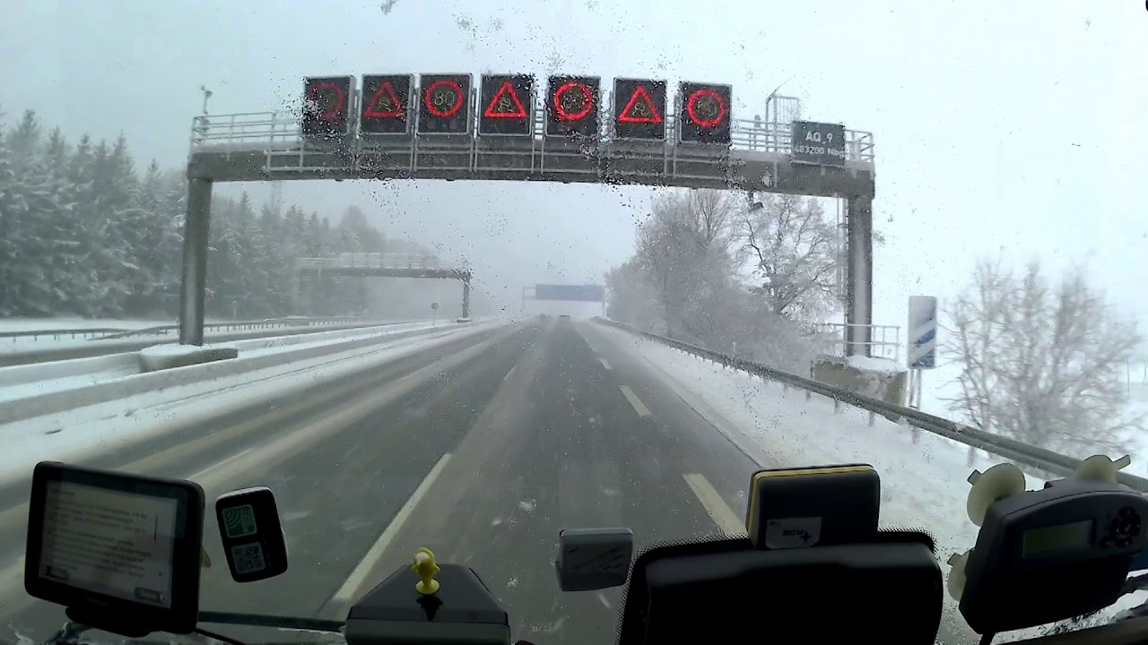 EU №43 Зима в Германии. Мюнхен стоит.
