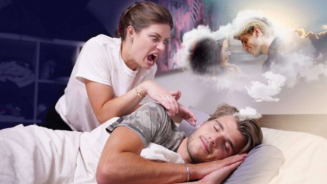 HAVING A BAD DREAM? | Twan Kuyper, Hannah Stocking