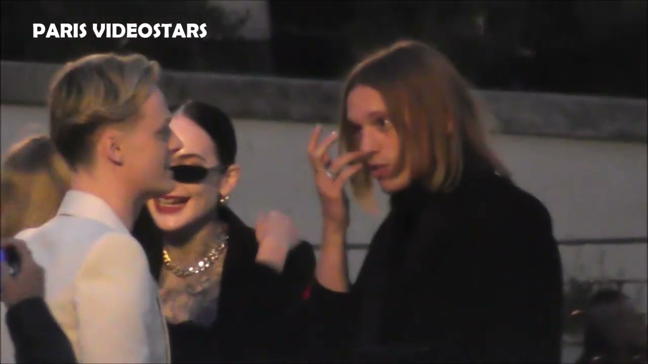 Jamie Campbell Bower (Stranger Things)@ Paris Fashion Week 27 september 2022 show Yves Saint Laurent