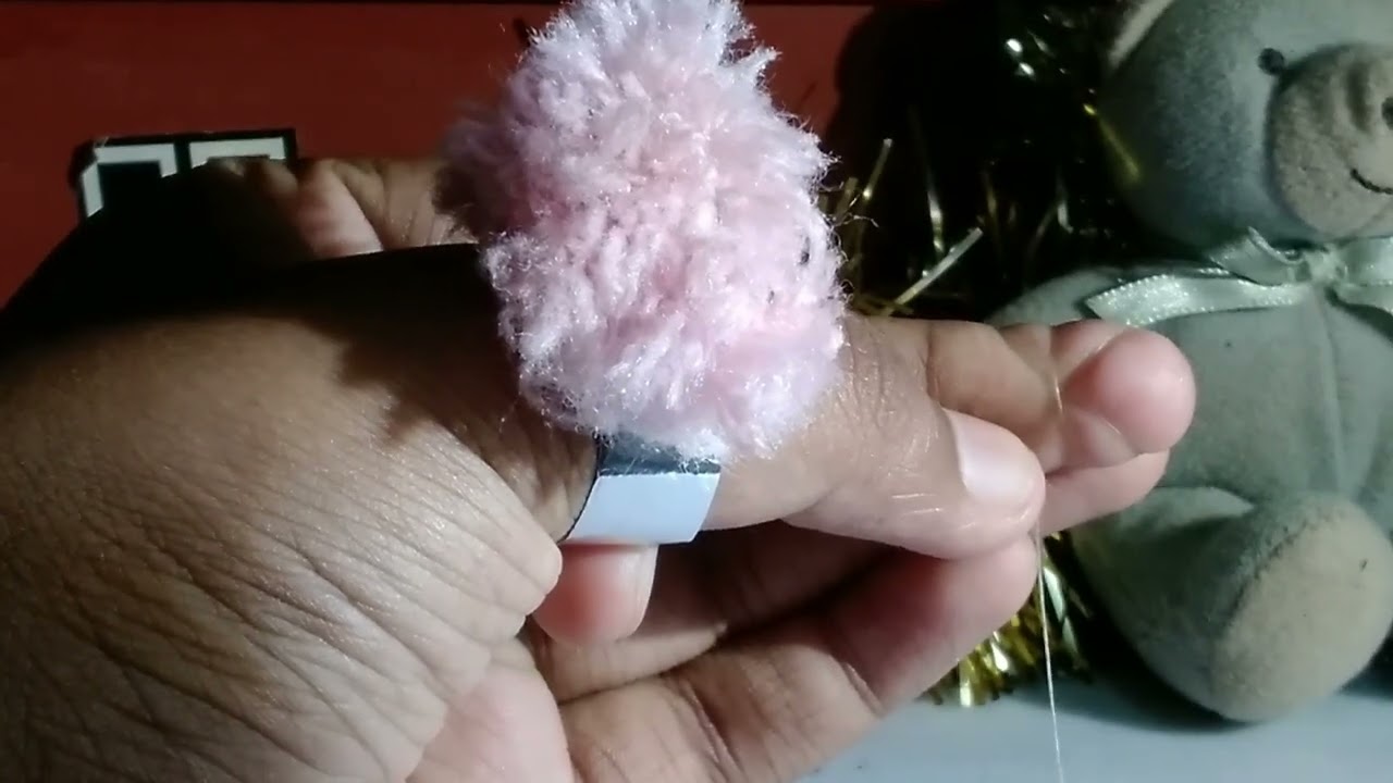 funny time with thread and finger