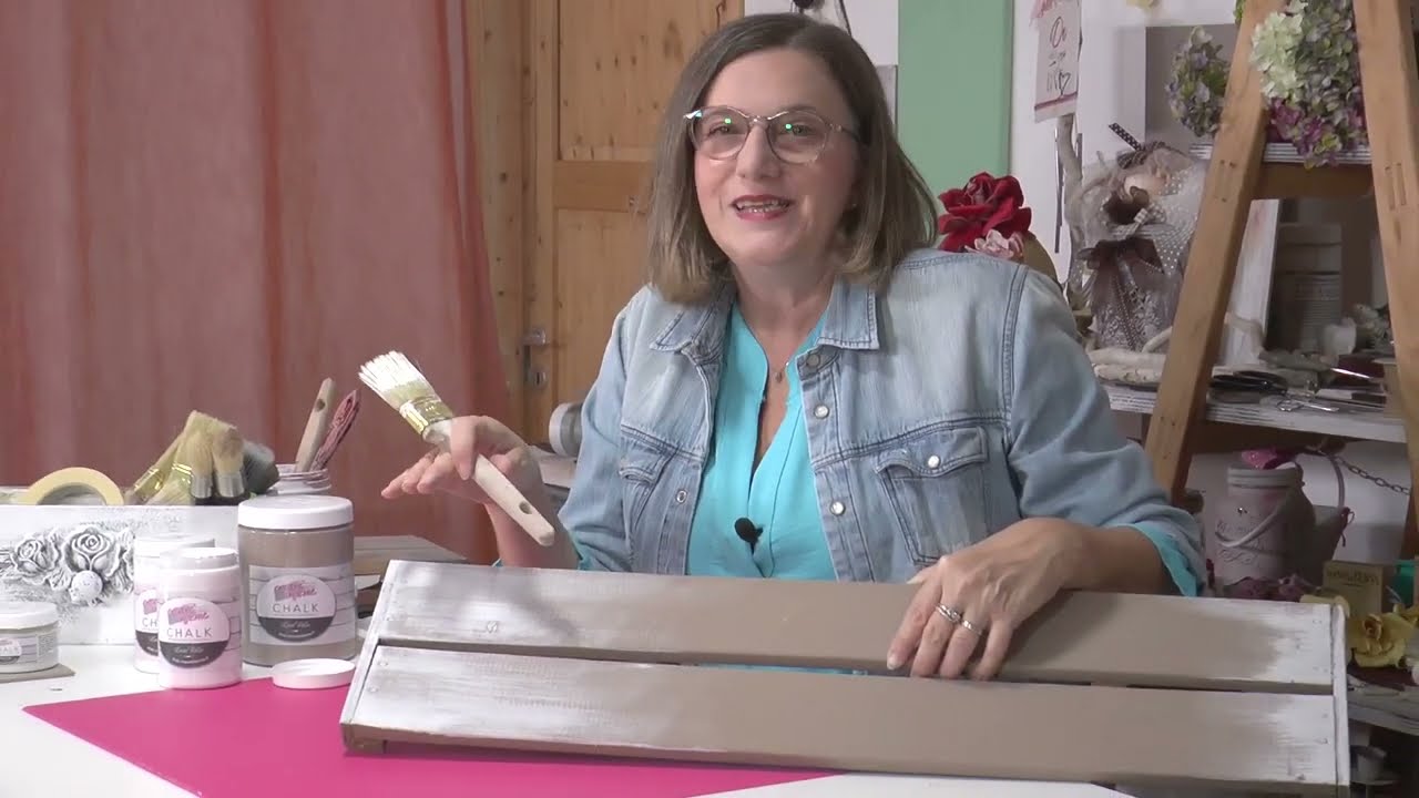Shabby Chic ripristino di vecchi oggetti in legno con Lara Vella