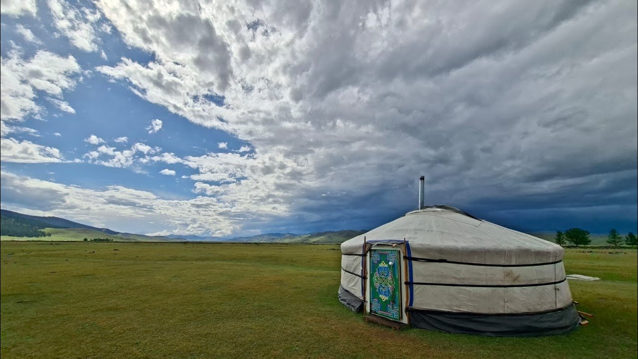 Life in a Ger - Nomadic Homestay in Central Mongolia 