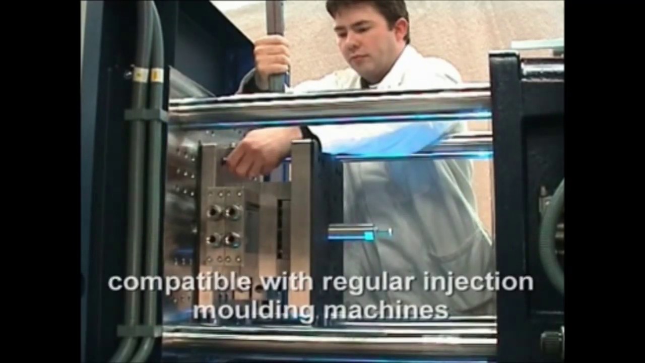 Axxicon AIM Quick Change Mold to prepare samples for physical plastic testing