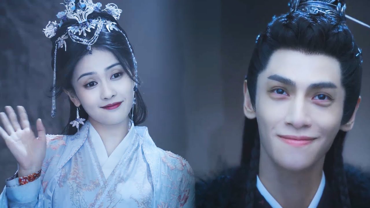 灰姑娘突然現身與魔神作對，魔神竟然不生氣還笑得一臉寵溺，他真的太想念灰姑娘了！【长月烬明 Till The End of The Moon】