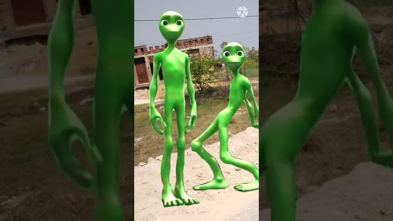 new funny alian dance 🩰#surprise #shorts #so_sweet #amazing #funny #trending (3)