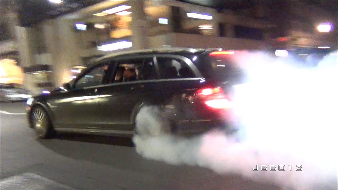 Mercedes C63 AMG Massive Tyre Smoking Burnout in The City!!