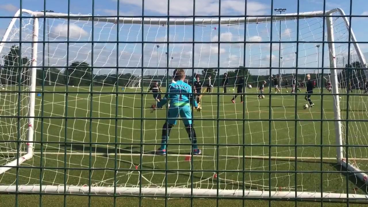 25 8-12 YEAR OLD KIDS SMASHING FOOTBALLS at a Young Goalkeeper!! 😱 Penalties & Free Kicks