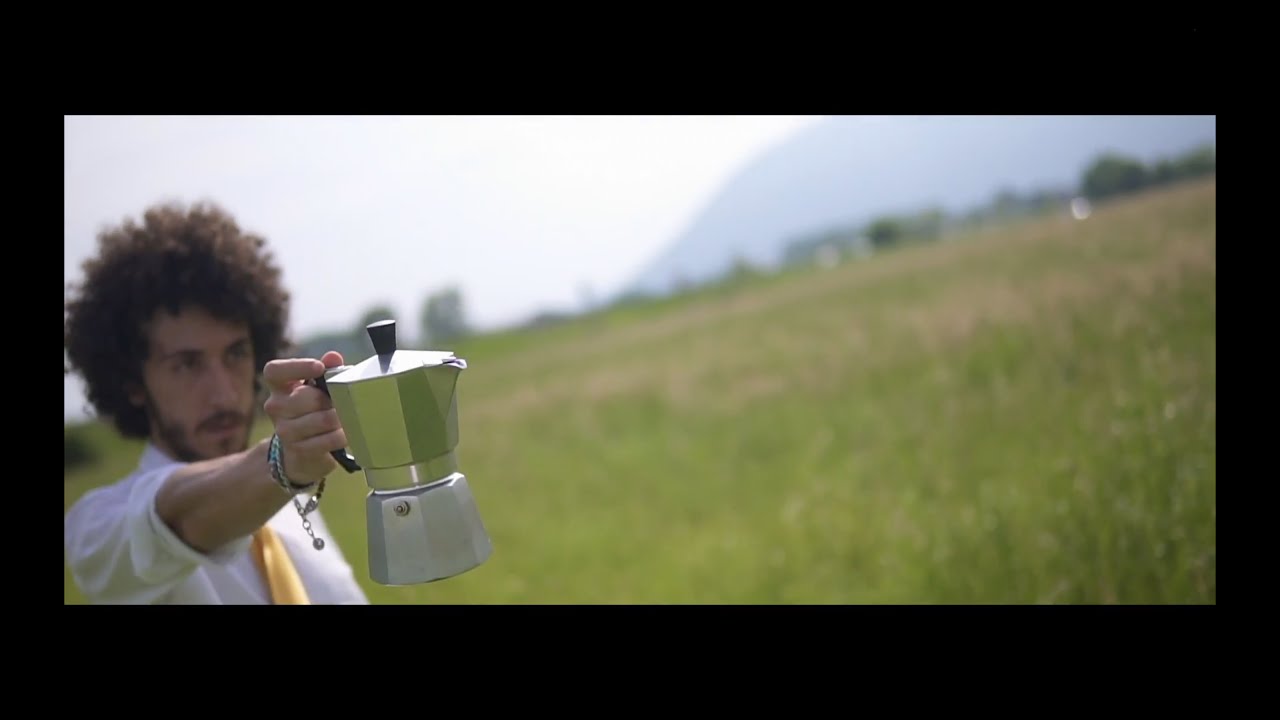 Pausa Caff&egrave; - Caff&egrave; (Official Video)