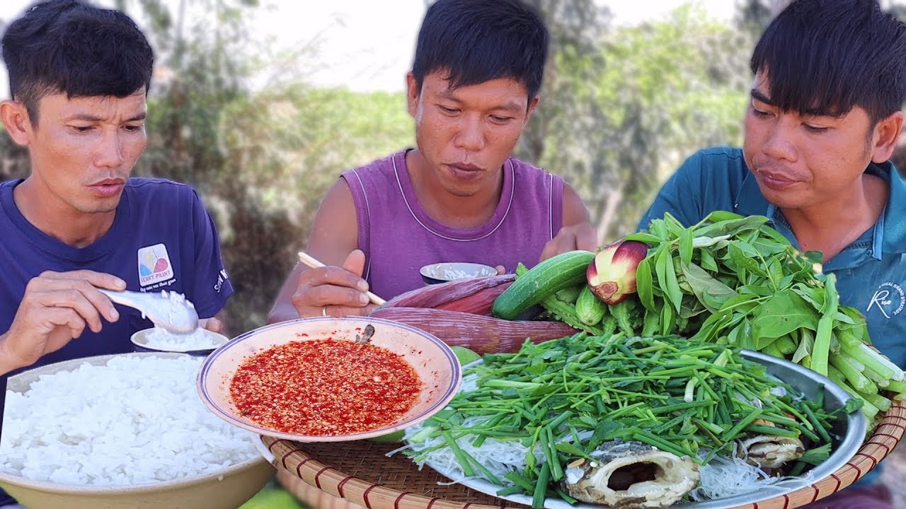 Cá Bống Tượng Chưng Kiểu Này Sạch Cơm Thơm Ngon Đậm Đà Hương vị Miền Tây
