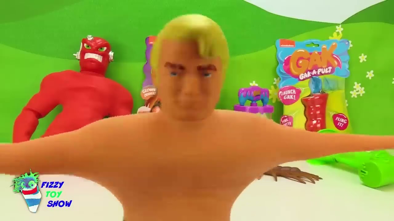 Fizzy and Phoebe Play With Stretch Armstrong Toy | Fun Videos For Kids