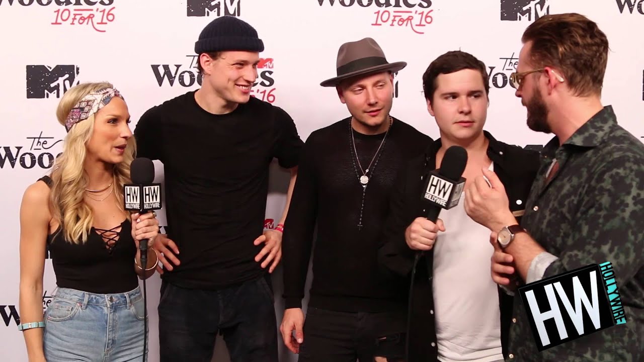 Lukas Graham Talk #1 Single ‘7 Years’ & Teases New Self-Titled Album! (SXSW 2016) | Hollywire