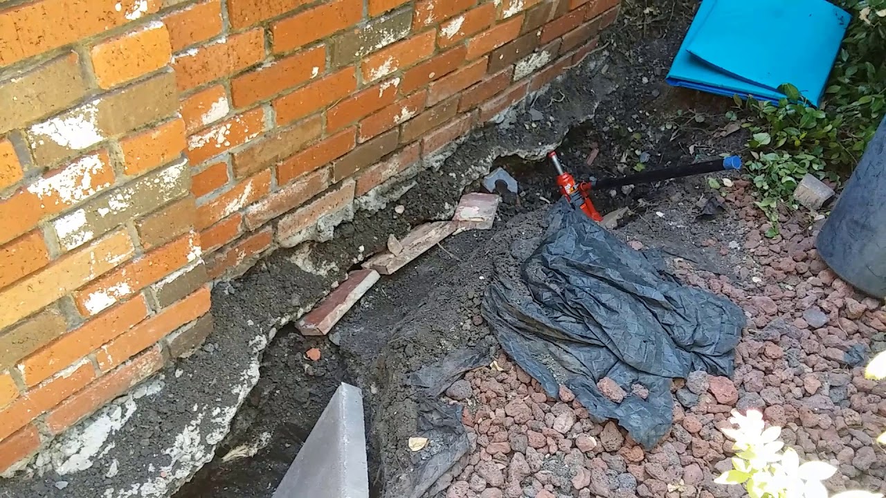 How to Straighten a Brick Wall that is Leaning