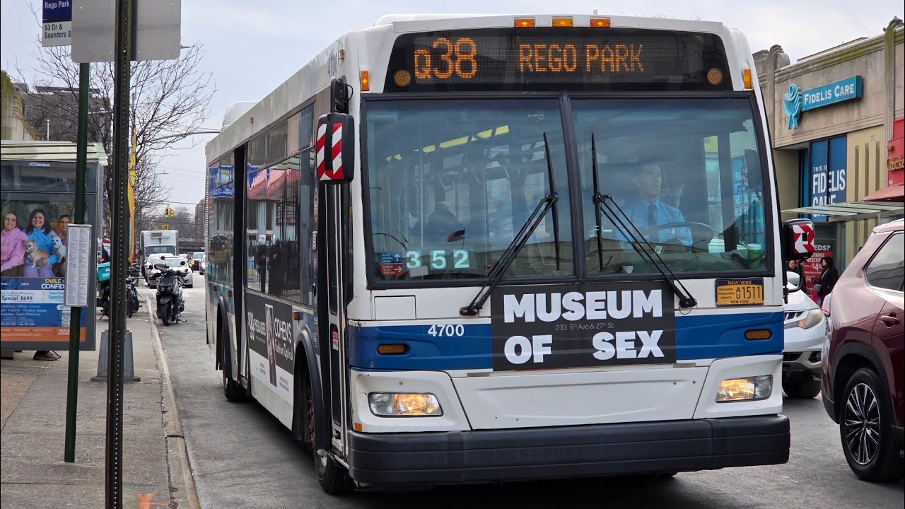 MTA NYCT: 2009-2010 Orion VII NG HEVs #4427 & #4700 on the Q38 @ 63 Dr/Queens Blvd
