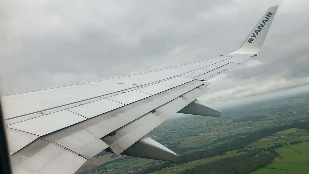 Ryanair 737-800 Take Off From Leeds Bradford Airport (LBA) To Malaga (AGP)