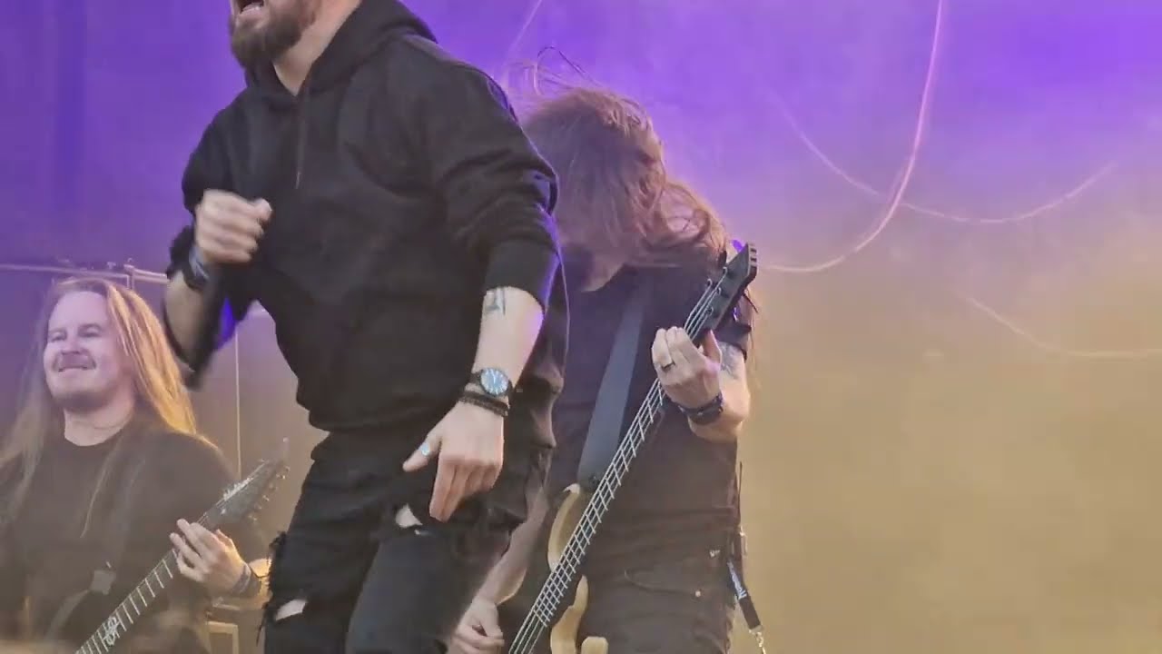 Bloodred Hourglass - Drag Me The Rain (Nummirock 19/6/25)