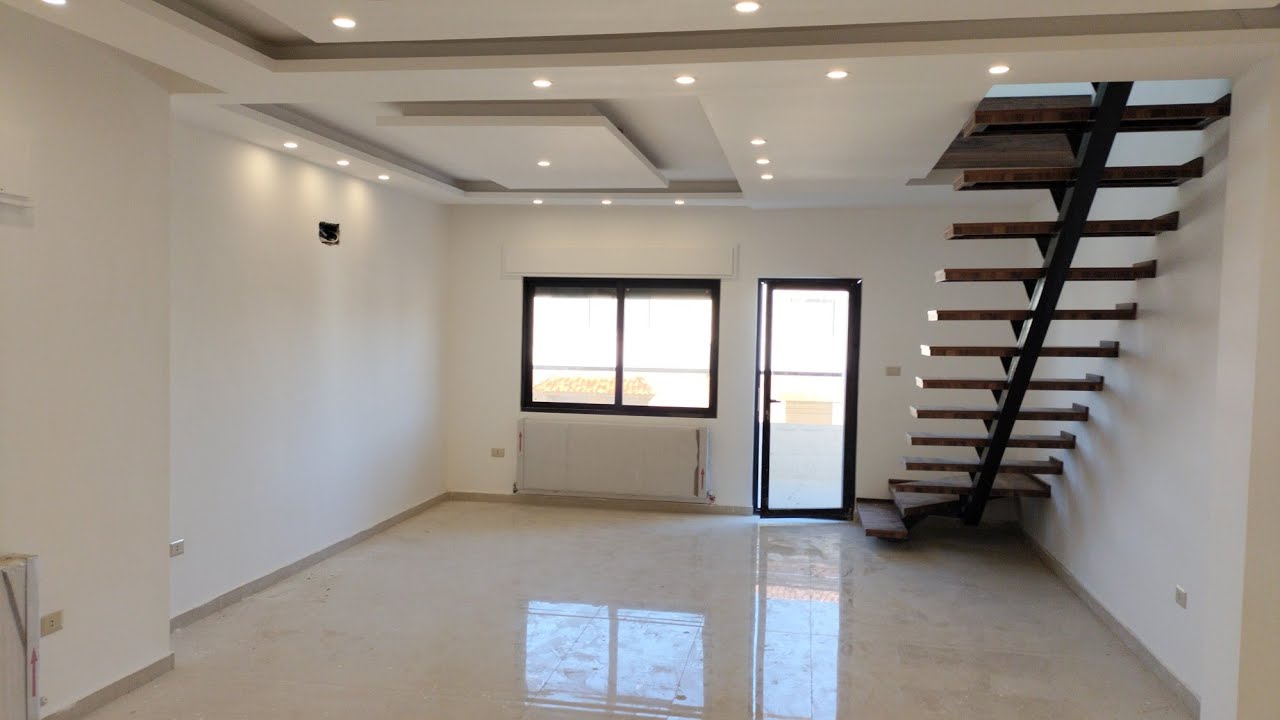 شقة للبيع لم تسكن في تلاع العلي طابق ثالث مع روف🏢مساحة٢١٥م🗺️الروف٤٠م🗺️ للمزيد يرجى مشاهدة الوصف 👇👇