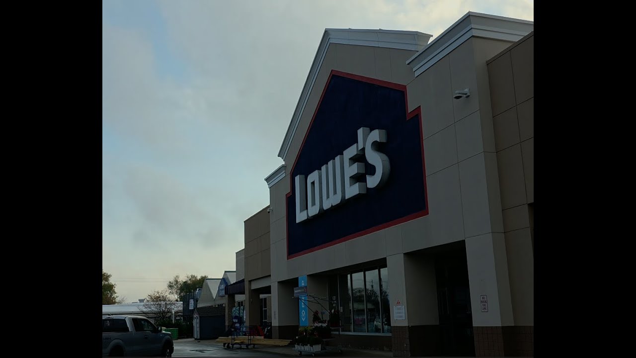 Walking tour at Lowe's, NJ, USA