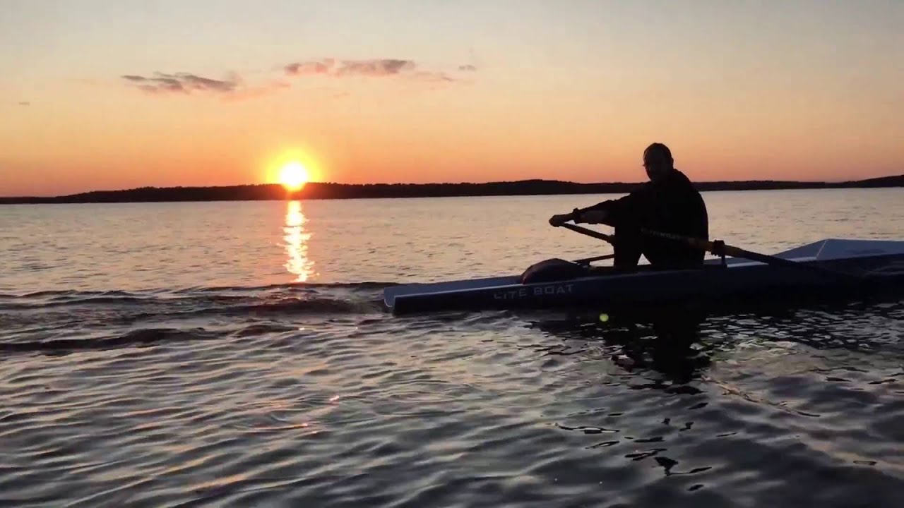 Rowing and camping in Finland