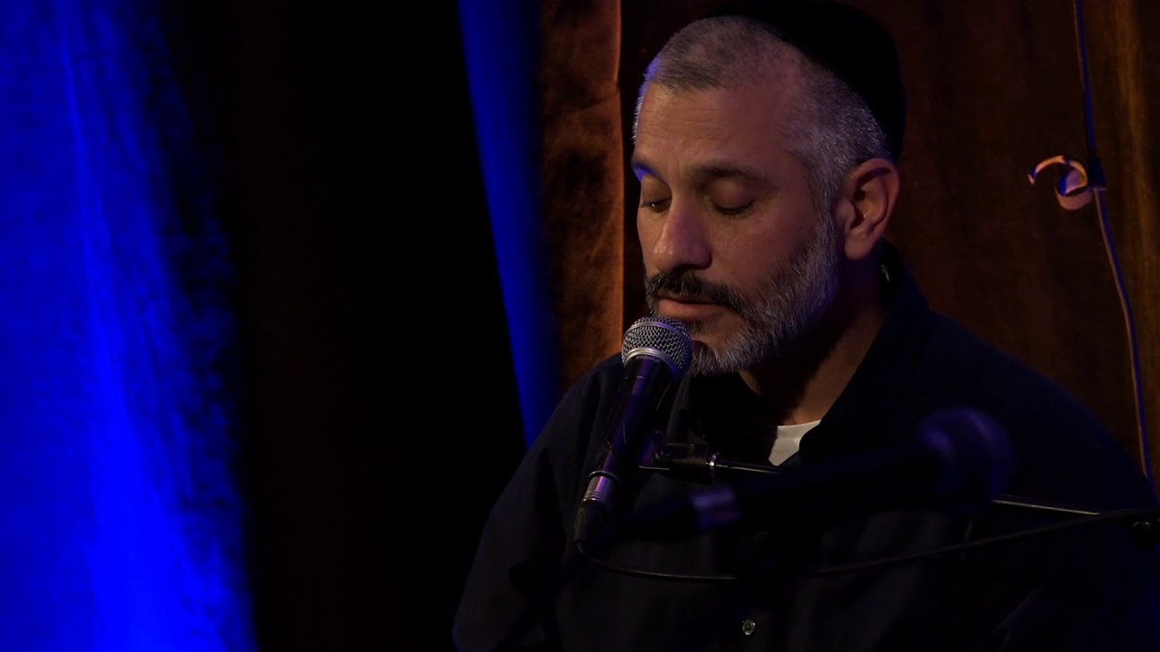 סיפורים במונו | אביתר בנאי - תתחנני אלי