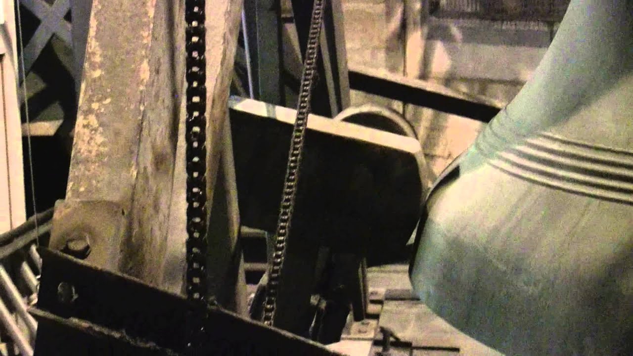 Carillon de la collégiale de Nivelles ce 24 décembre 2014