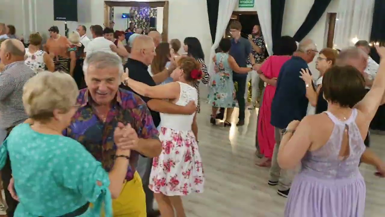 09 08 2025 relacja na żywo ale sobie mlode dziewczyny Zuzia z Weroniką poszalały w Złotym Dworze