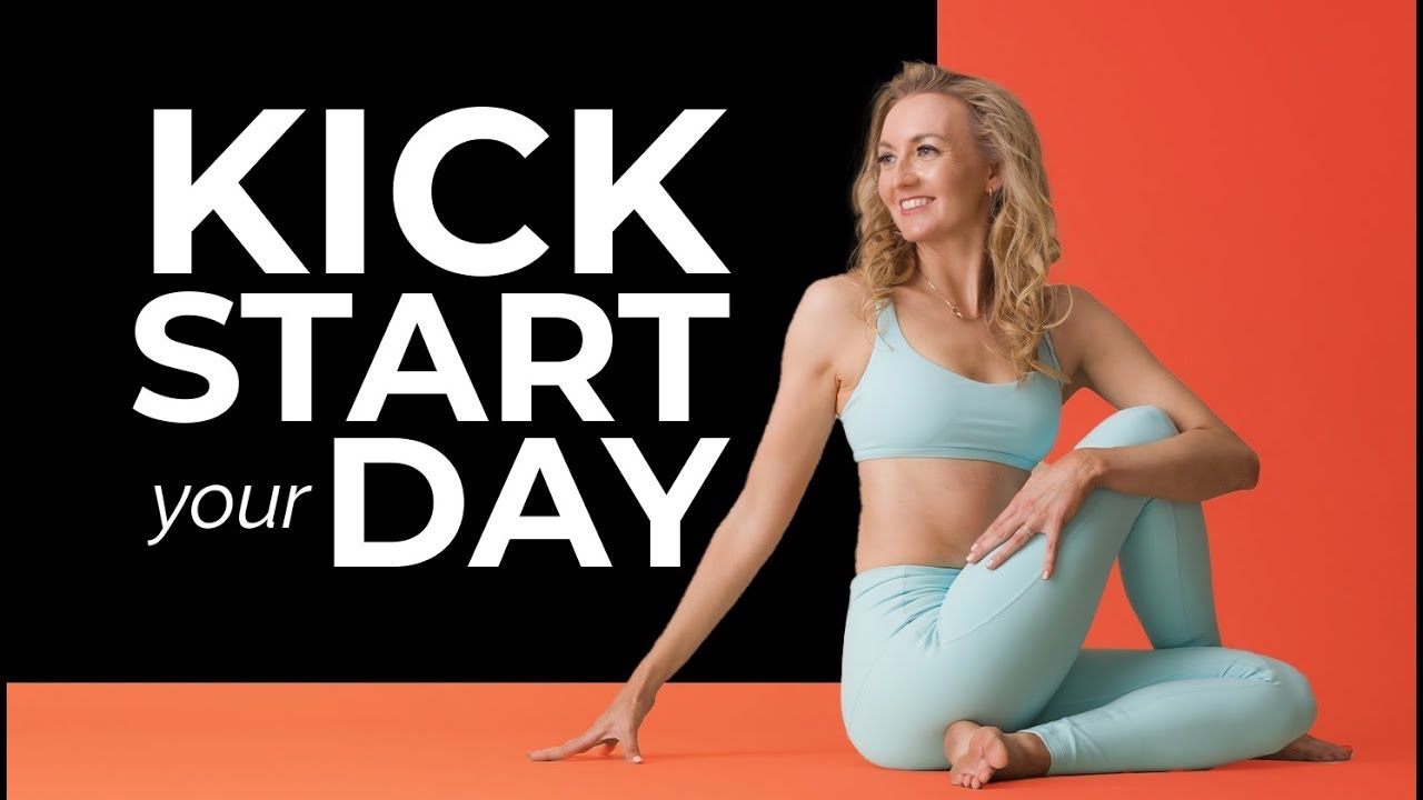 MORNING YOGA STRETCHES TO HELP KICK START YOUR DAY | Beginner Women's Yoga - Hips, Shoulders & Psoas