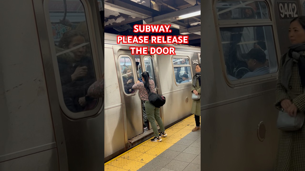 SUBWAY. PLEASE RELEASE THE DOOR #shorts #trending #youtubeshorts #train #youtube #video #viralvideo