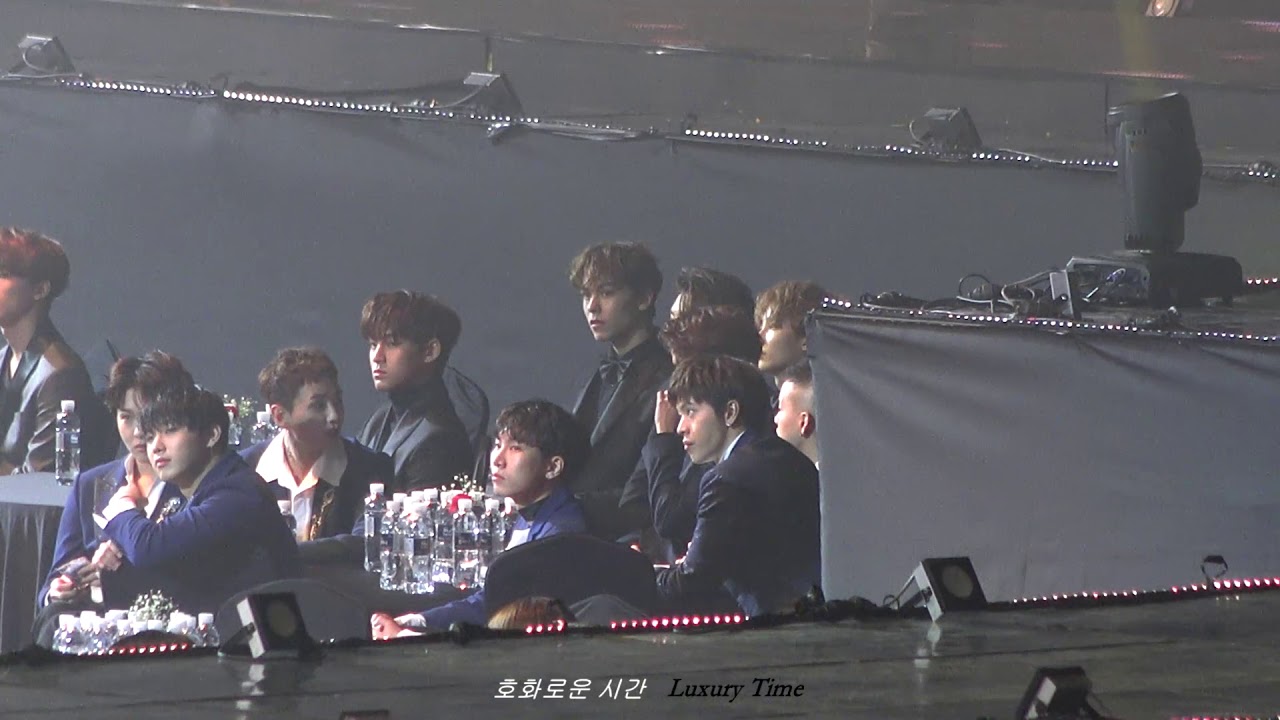 180125 서울가요대상 가수석 세븐틴 (워너원, 엑소 수상) SEVENTEEN 직캠