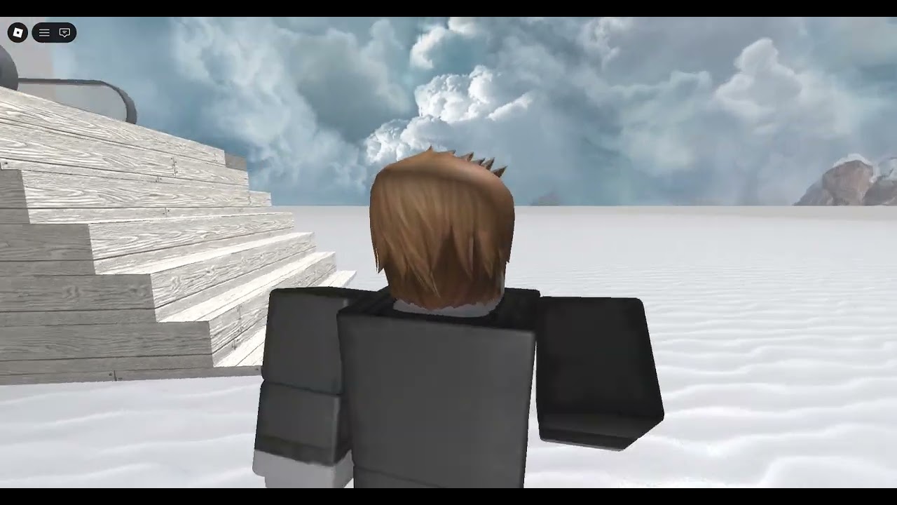 Luxiar escalator và thang máy trong vào game Roblox
