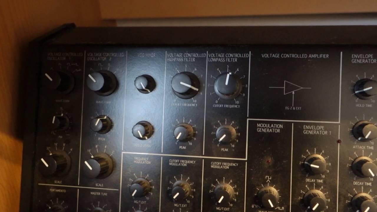 Roland JD-Xi in weiß, ein Synthesizer für Einsteiger und Fortgeschrittene | merkst.de