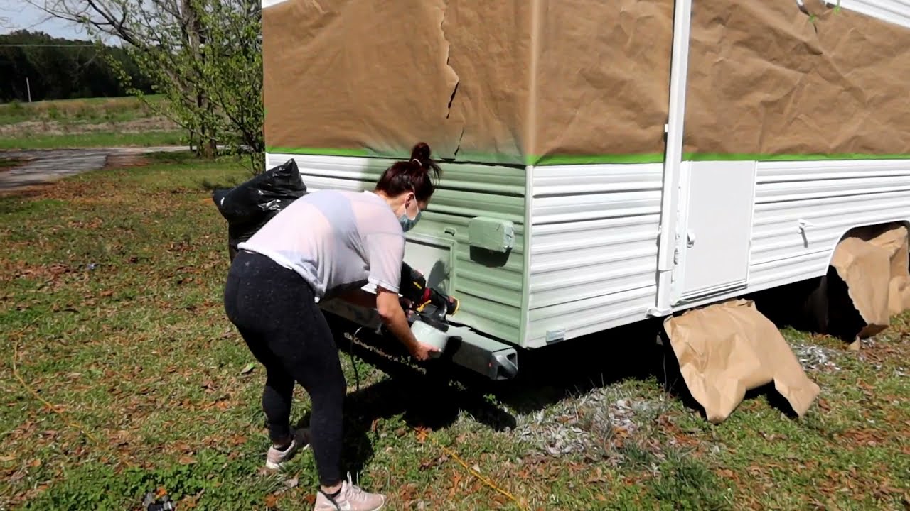 PAINTING MY CAMPERS EXTERIOR| DIY