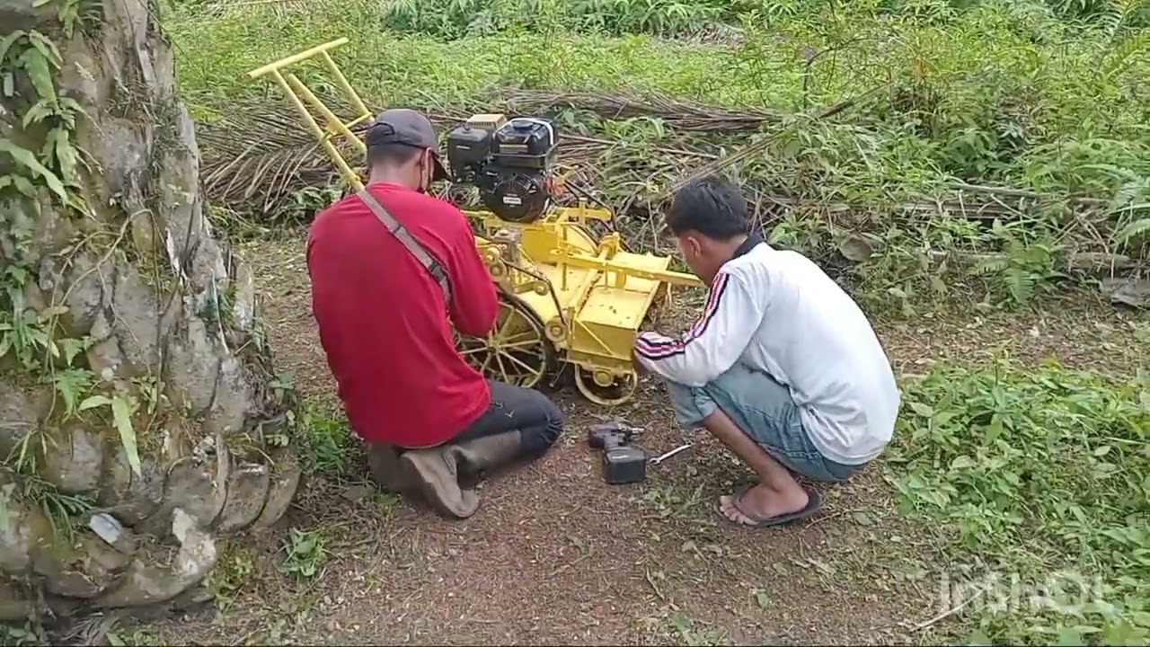 Mesin Pemotong Rumput T28 Multi Fungsi