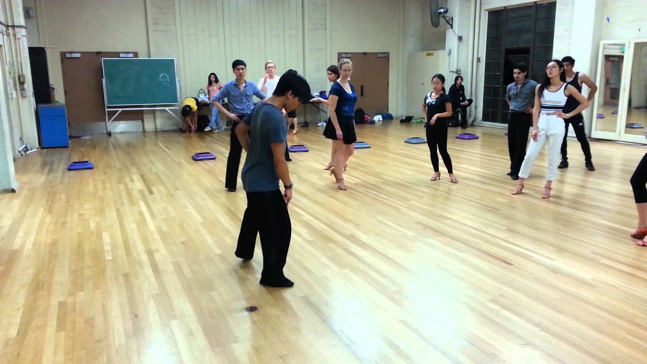 Cuban Break New Yorker Bent Leg Tip (Cha-cha)