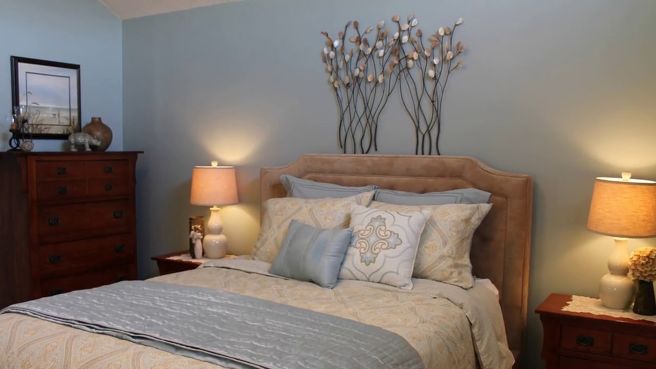Calm and Relaxing Bedroom Decorating Ideas