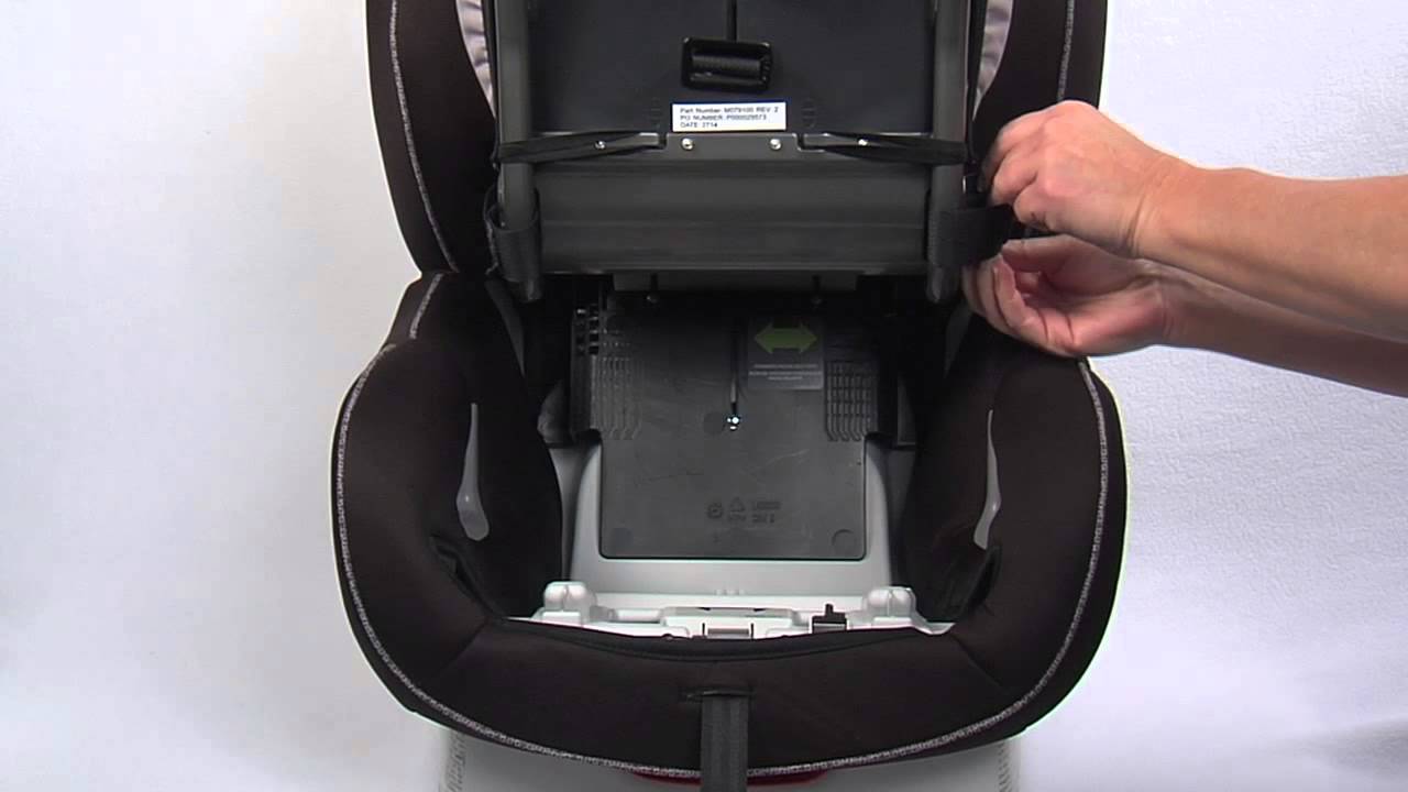 How to Adjust the Hip Harness on Britax ClickTight Convertible Car Seats (Excludes Poplar/Poplar S)