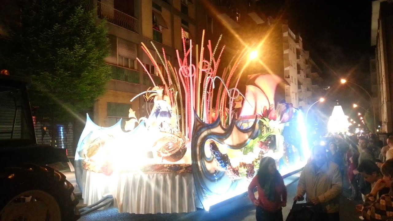 TERNI : CANTAMAGGIO 2013, LA SFILATA DEI CARRI ALLEGORICI